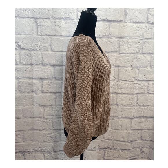 NWT Pink Rose VNeck Soft Tan Brown w Gold Metalic Medium - Picture 2 of 4